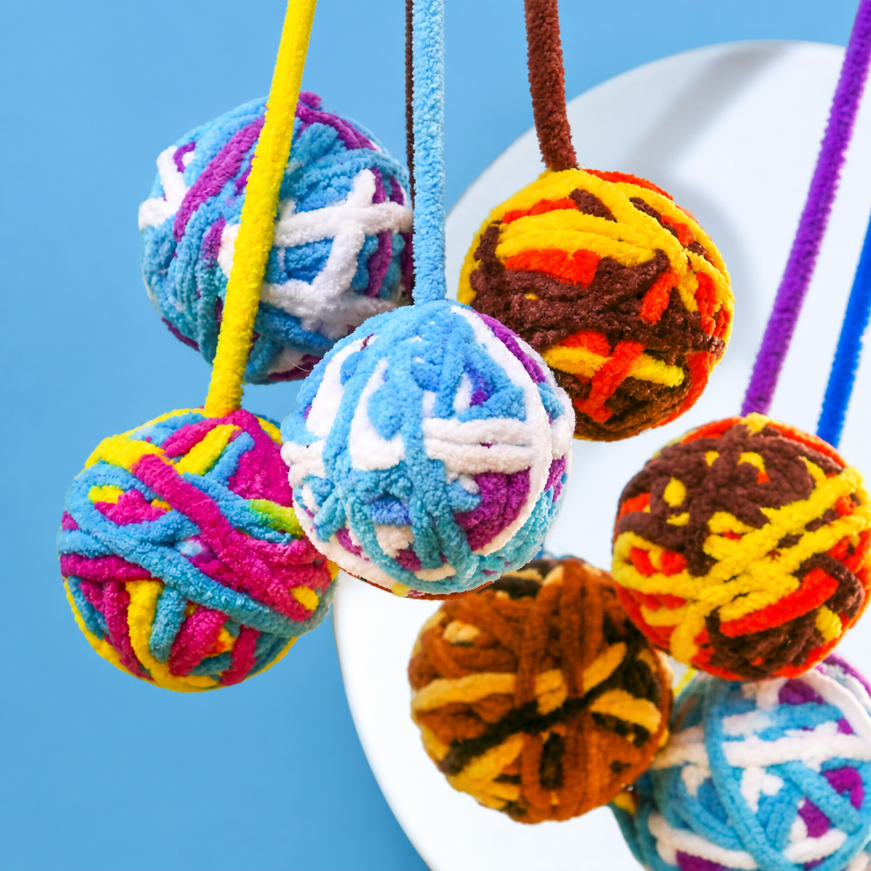 icecream Interactive Cat Yarn Ball Toy with Bell – Soft & Fun for Cats